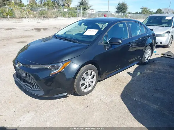 5YFEPMAE0NP374382 2022 TOYOTA COROLLA - Image 2