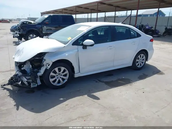 5YFEPMAE0NP381512 2022 TOYOTA COROLLA - Image 2