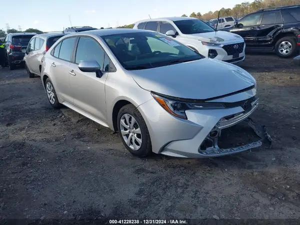 5YFEPMAE0NP385933 2022 TOYOTA COROLLA - Image 1