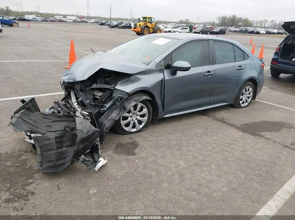 5YFEPMAE0NP386273 2022 TOYOTA COROLLA - Image 2