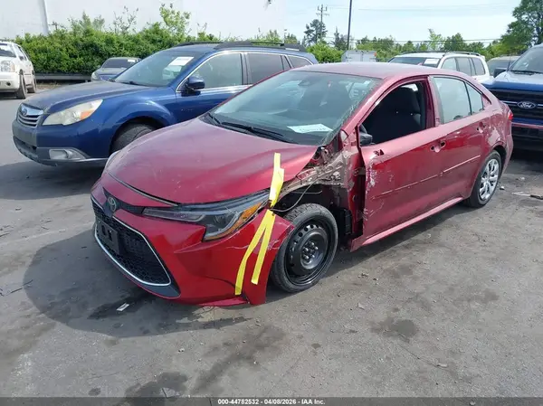 5YFEPMAE0NP390968 2022 TOYOTA COROLLA - Image 2