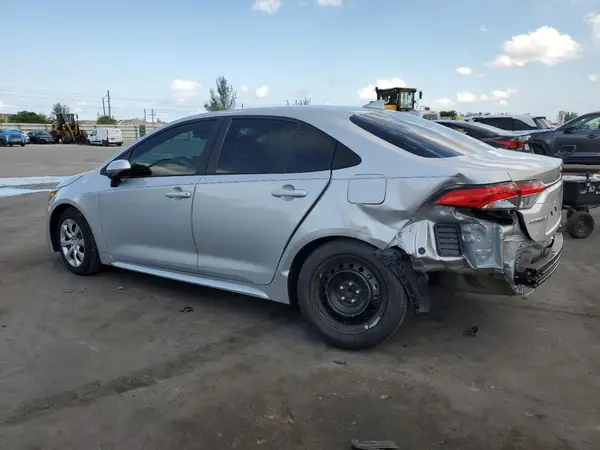 5YFEPMAE1MP147622 2021 TOYOTA COROLLA - Image 2