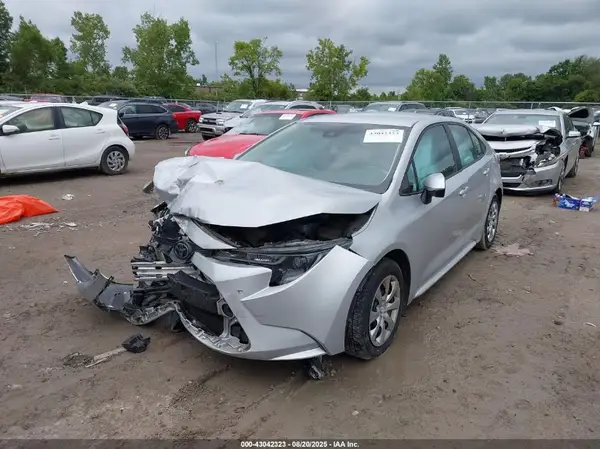 5YFEPMAE1MP161794 2021 TOYOTA COROLLA - Image 2