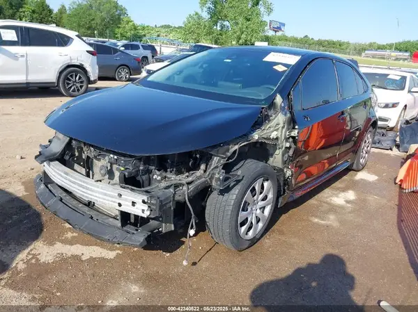 5YFEPMAE1MP169670 2021 TOYOTA COROLLA - Image 2