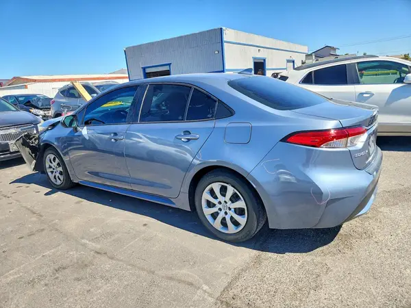 5YFEPMAE1MP171256 2021 TOYOTA COROLLA - Image 2