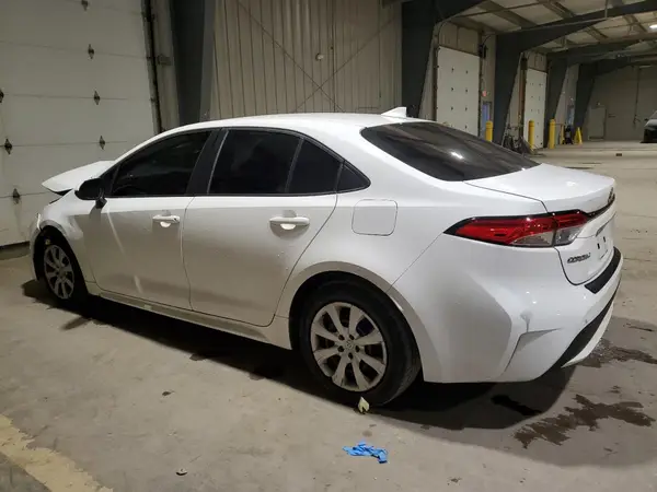 5YFEPMAE1MP176165 2021 TOYOTA COROLLA - Image 2