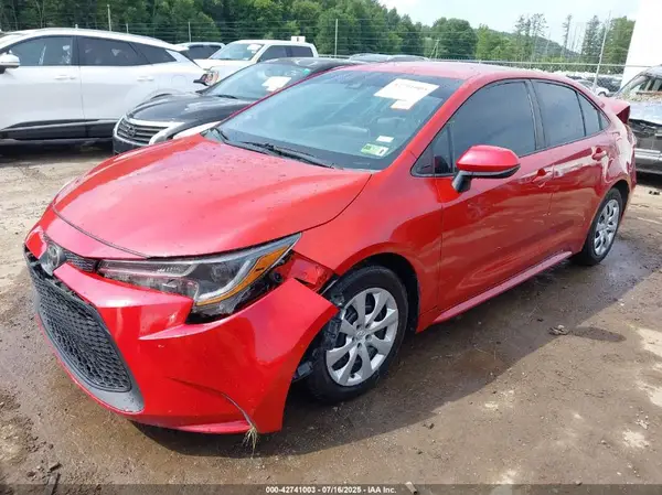 5YFEPMAE1MP182502 2021 TOYOTA COROLLA - Image 2