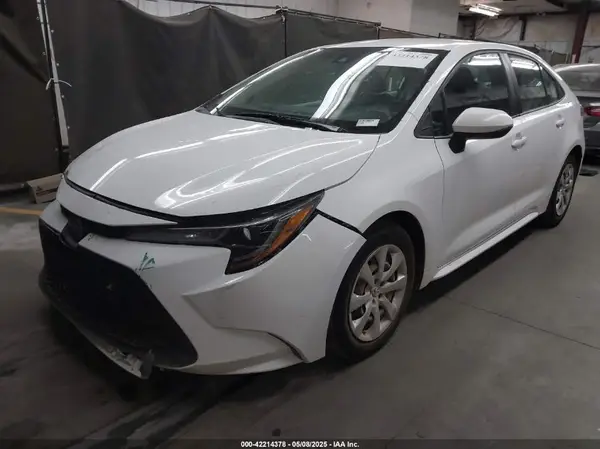 5YFEPMAE1MP186629 2021 TOYOTA COROLLA - Image 2