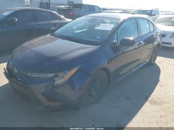 5YFEPMAE1MP203641 2021 TOYOTA COROLLA - Image 2
