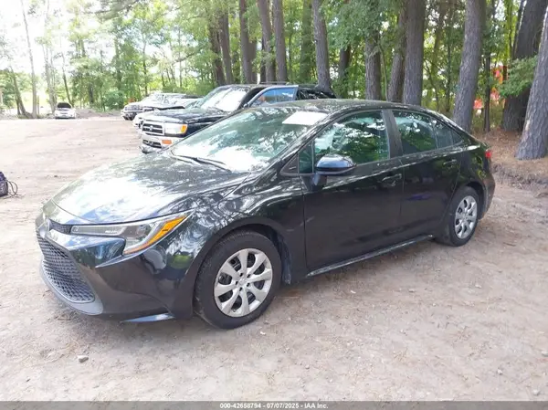 5YFEPMAE1MP209827 2021 TOYOTA COROLLA - Image 2