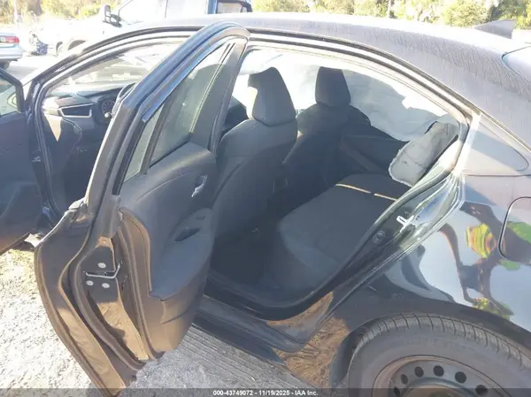5YFEPMAE1MP220200 2021 TOYOTA COROLLA - Image 8