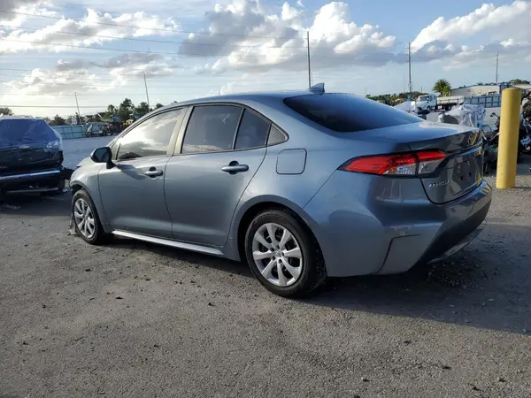 5YFEPMAE1MP228457 2021 TOYOTA COROLLA - Image 2