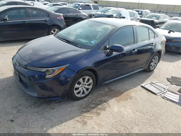 5YFEPMAE1MP229611 2021 TOYOTA COROLLA - Image 2