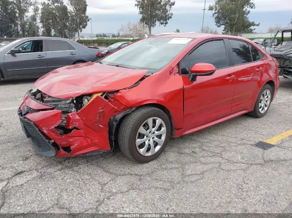 5YFEPMAE1MP236378 2021 TOYOTA COROLLA - Image 2
