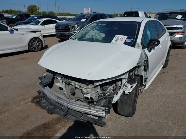 5YFEPMAE1MP249146 2021 TOYOTA COROLLA - Image 2