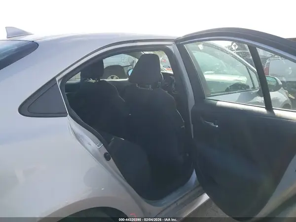 5YFEPMAE1MP252774 2021 TOYOTA COROLLA - Image 8