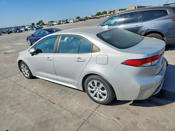 5YFEPMAE1MP252919 2021 TOYOTA COROLLA - Image 2