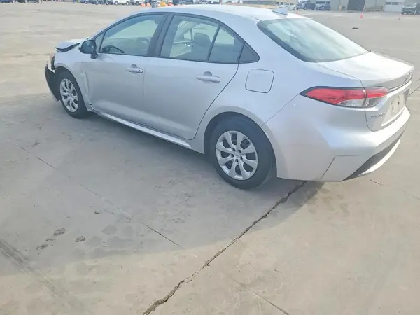 5YFEPMAE1MP258171 2021 TOYOTA COROLLA - Image 2