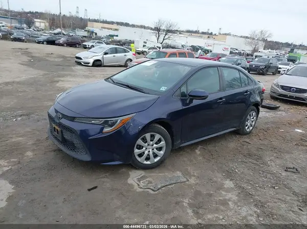 5YFEPMAE1MP263712 2021 TOYOTA COROLLA - Image 2