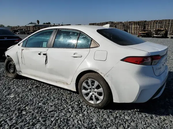 5YFEPMAE1MP266075 2021 TOYOTA COROLLA - Image 2