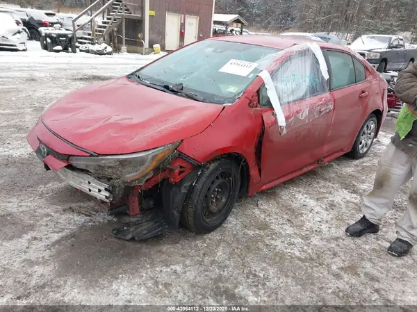 5YFEPMAE1MP267839 2021 TOYOTA COROLLA - Image 2