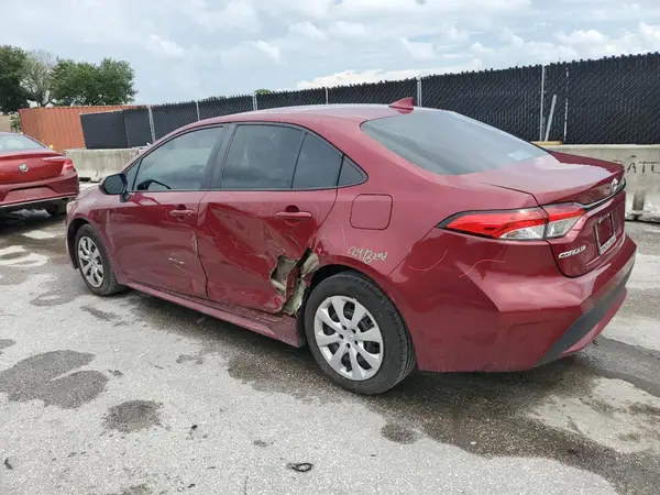 5YFEPMAE1NP282231 2022 TOYOTA COROLLA - Image 2