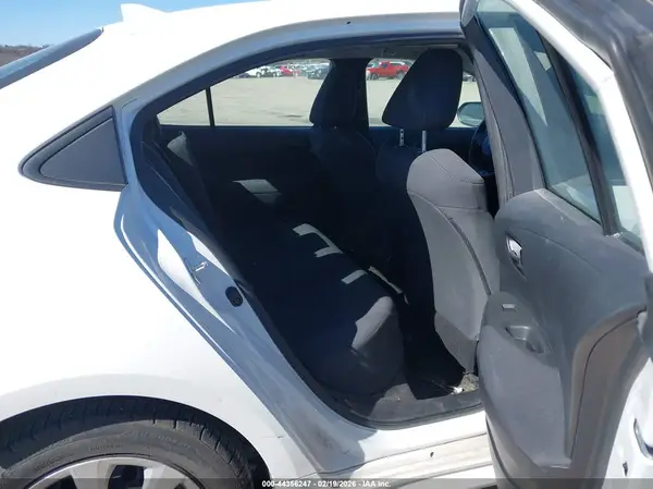 5YFEPMAE1NP283279 2022 TOYOTA COROLLA - Image 8