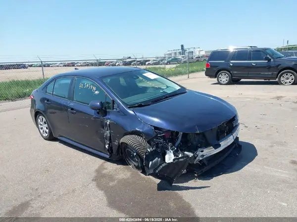 5YFEPMAE1NP283718 2022 TOYOTA COROLLA - Image 1