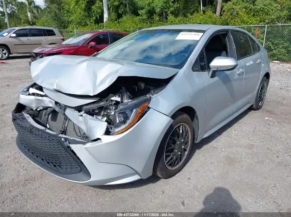 5YFEPMAE1NP296341 2022 TOYOTA COROLLA - Image 2