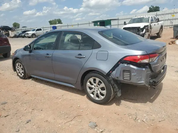 5YFEPMAE1NP310495 2022 TOYOTA COROLLA - Image 2
