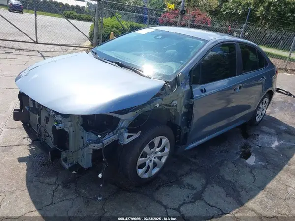 5YFEPMAE1NP310819 2022 TOYOTA COROLLA - Image 2
