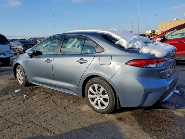 5YFEPMAE1NP315812 2022 TOYOTA COROLLA - Image 2