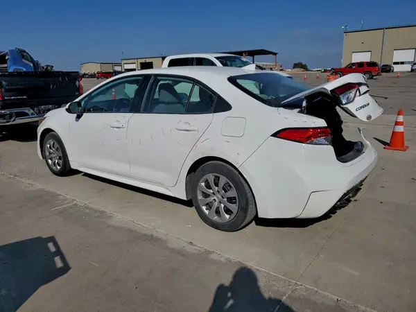 5YFEPMAE1NP316572 2022 TOYOTA COROLLA - Image 2