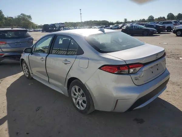 5YFEPMAE1NP317687 2022 TOYOTA COROLLA - Image 2