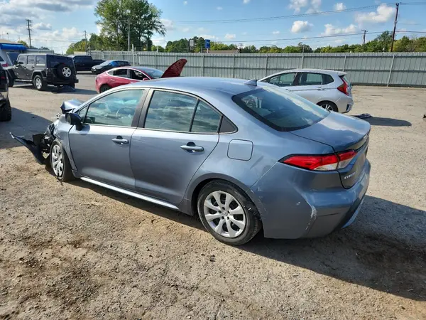 5YFEPMAE1NP318662 2022 TOYOTA COROLLA - Image 2
