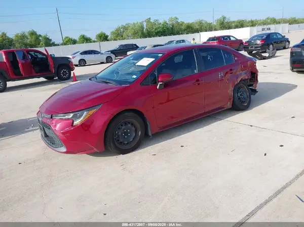 5YFEPMAE1NP321819 2022 TOYOTA COROLLA - Image 2