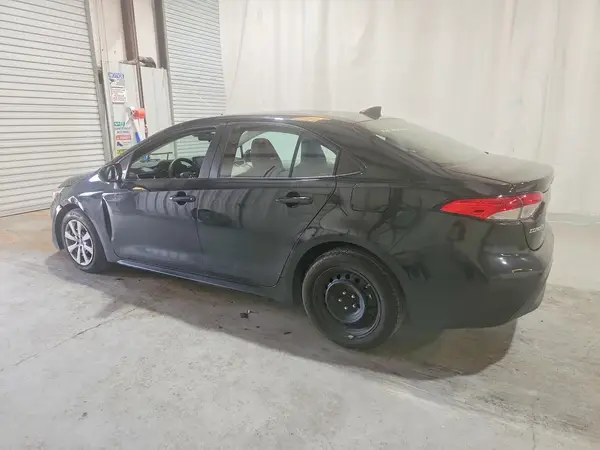5YFEPMAE1NP322114 2022 TOYOTA COROLLA - Image 2