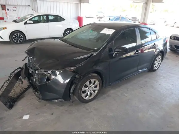5YFEPMAE1NP325286 2022 TOYOTA COROLLA - Image 2