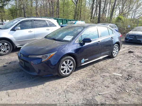 5YFEPMAE1NP325496 2022 TOYOTA COROLLA - Image 2