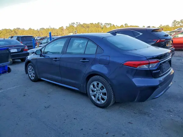5YFEPMAE1NP325885 2022 TOYOTA COROLLA - Image 2