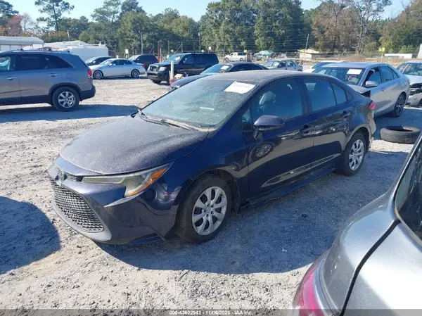 5YFEPMAE1NP328527 2022 TOYOTA COROLLA - Image 2