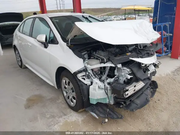 5YFEPMAE1NP328656 2022 TOYOTA COROLLA - Image 1