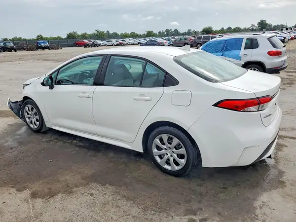 5YFEPMAE1NP330133 2022 TOYOTA COROLLA - Image 2