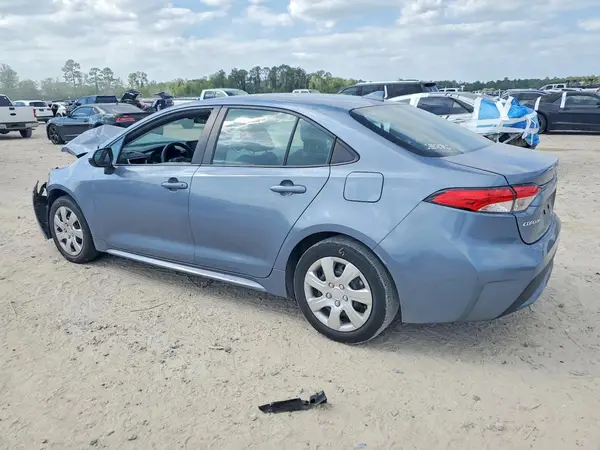 5YFEPMAE1NP331685 2022 TOYOTA COROLLA - Image 2