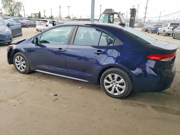 5YFEPMAE1NP336269 2022 TOYOTA COROLLA - Image 2