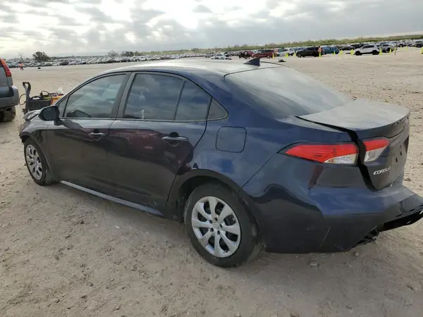 5YFEPMAE1NP336451 2022 TOYOTA COROLLA - Image 2