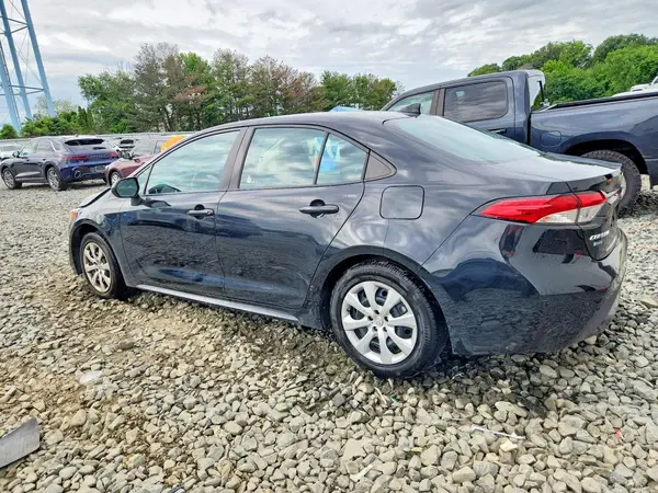 5YFEPMAE1NP341519 2022 TOYOTA COROLLA - Image 2
