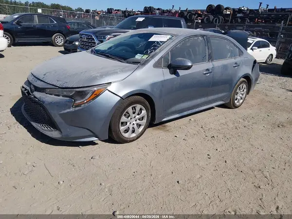 5YFEPMAE1NP347272 2022 TOYOTA COROLLA - Image 2