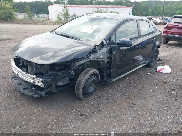 5YFEPMAE1NP358305 2022 TOYOTA COROLLA - Image 2