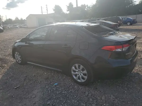 5YFEPMAE1NP359115 2022 TOYOTA COROLLA - Image 2